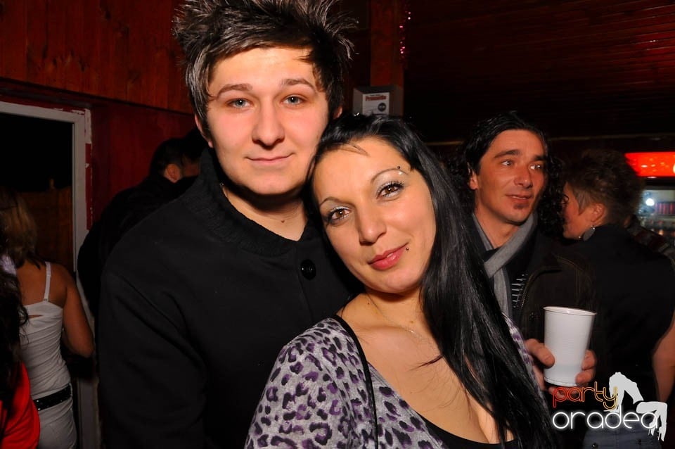 Bal mascat în discoteca Faház, 