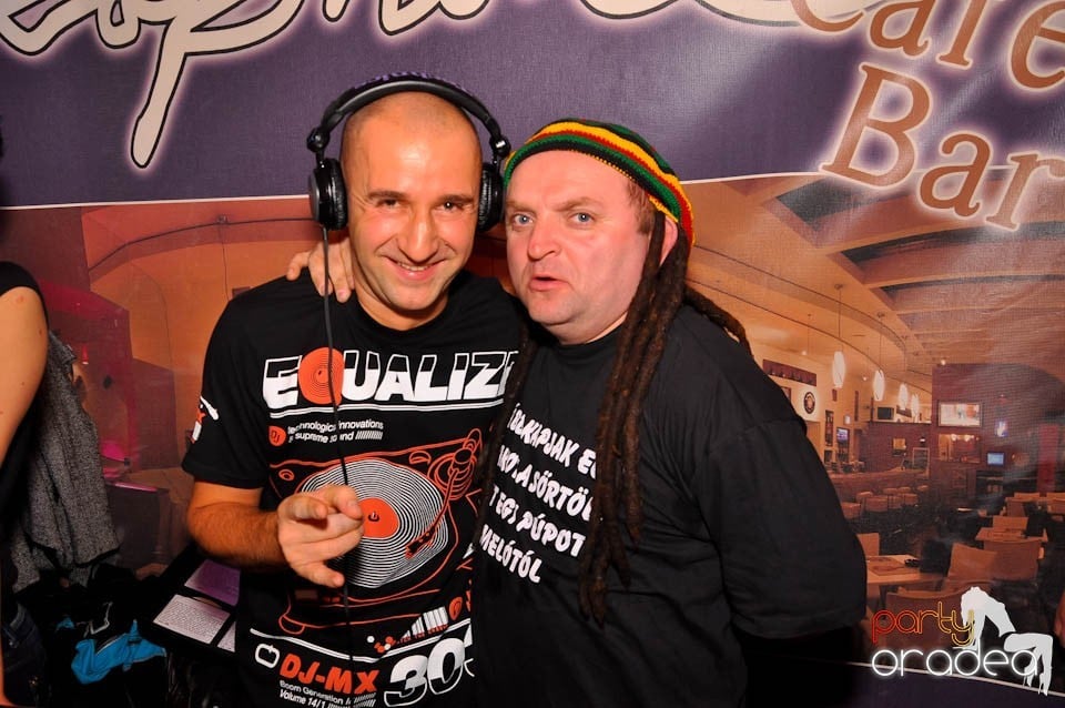 Bal mascat în discoteca Faház, 