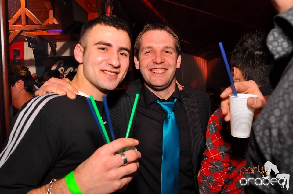 Bal mascat în discoteca Faház, 