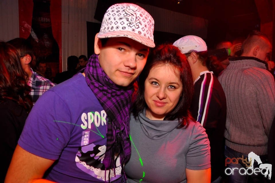 Bal mascat în discoteca Faház, 