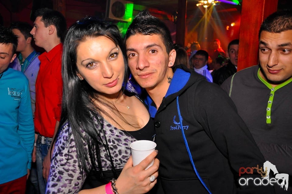 Bal mascat în discoteca Faház, 