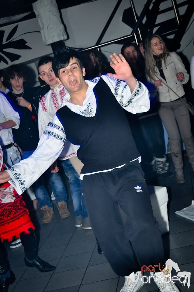 Balul Balurilor 2012 - prima semifinală,