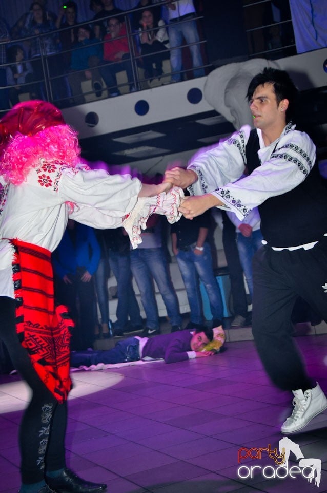 Balul Balurilor 2012 - prima semifinală,