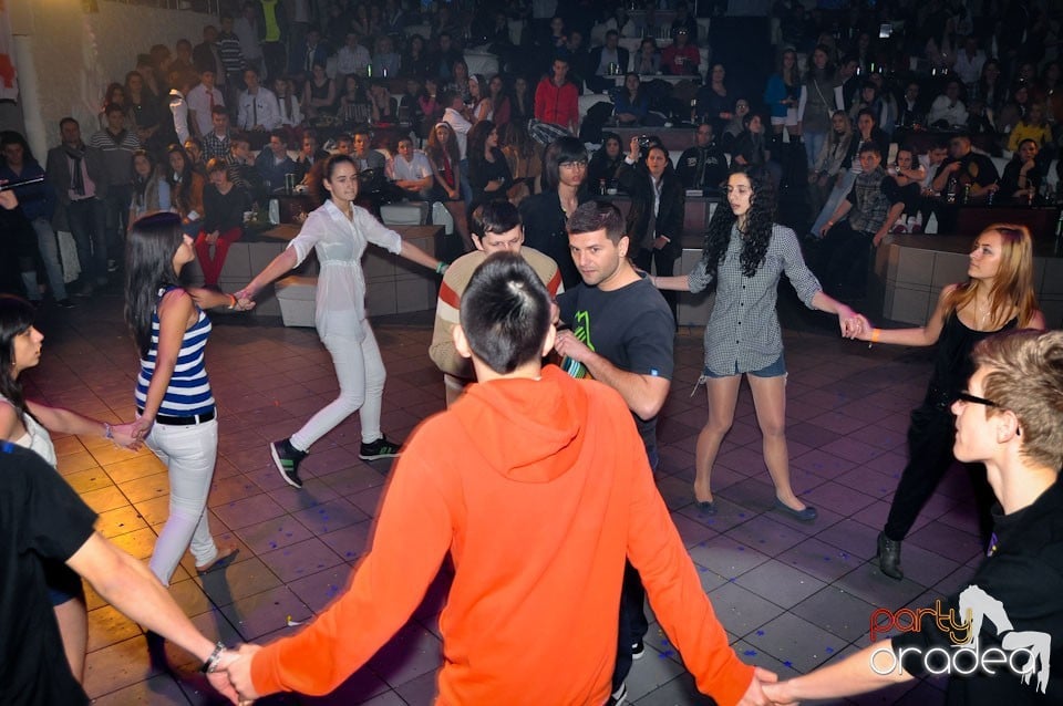 Balul Balurilor 2012 - prima semifinală,