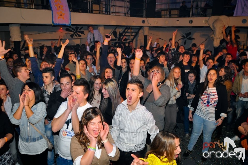 Balul Balurilor 2012 - prima semifinală, 