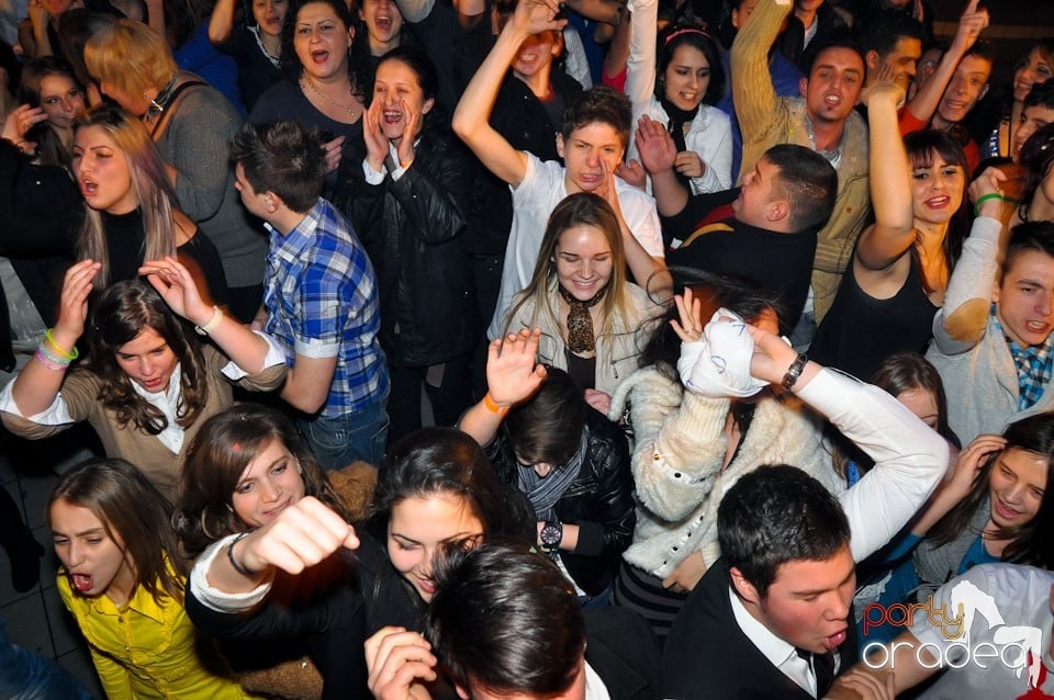 Balul Balurilor 2012 - prima semifinală,
