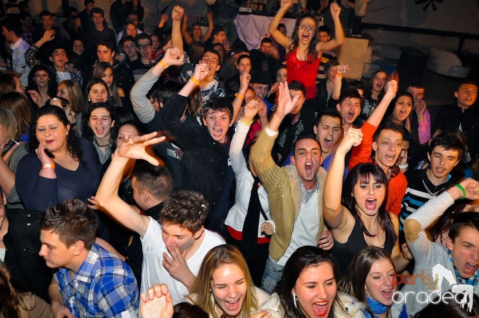 Balul Balurilor 2012 - prima semifinală,