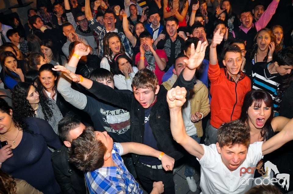 Balul Balurilor 2012 - prima semifinală,