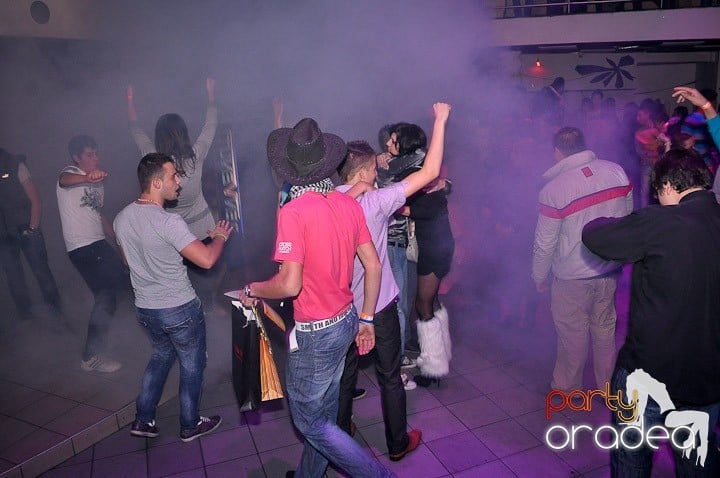 Balul Bobocilor - CT Mihai Viteazul,