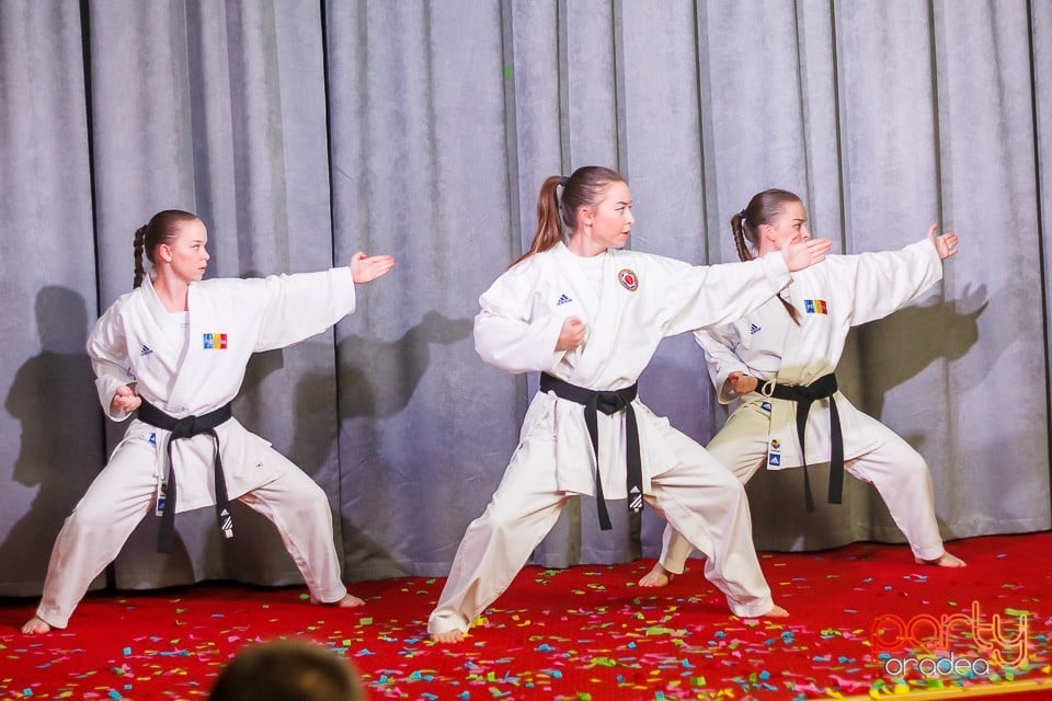 Balul Bobocilor - O. Ghibu, 