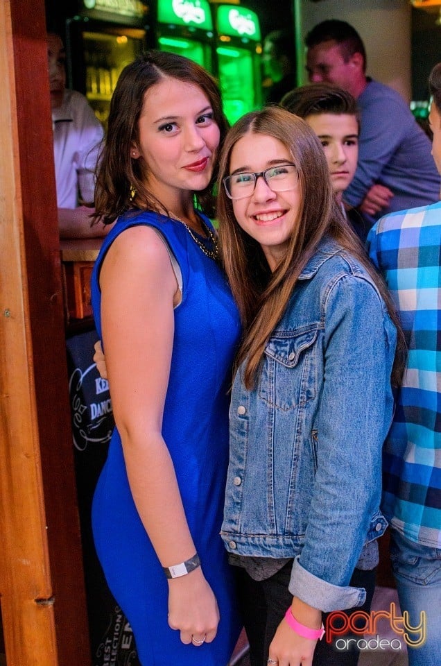 Balul Bobocilor pentru secţia maghiară din Liceul Mihai Eminescu,