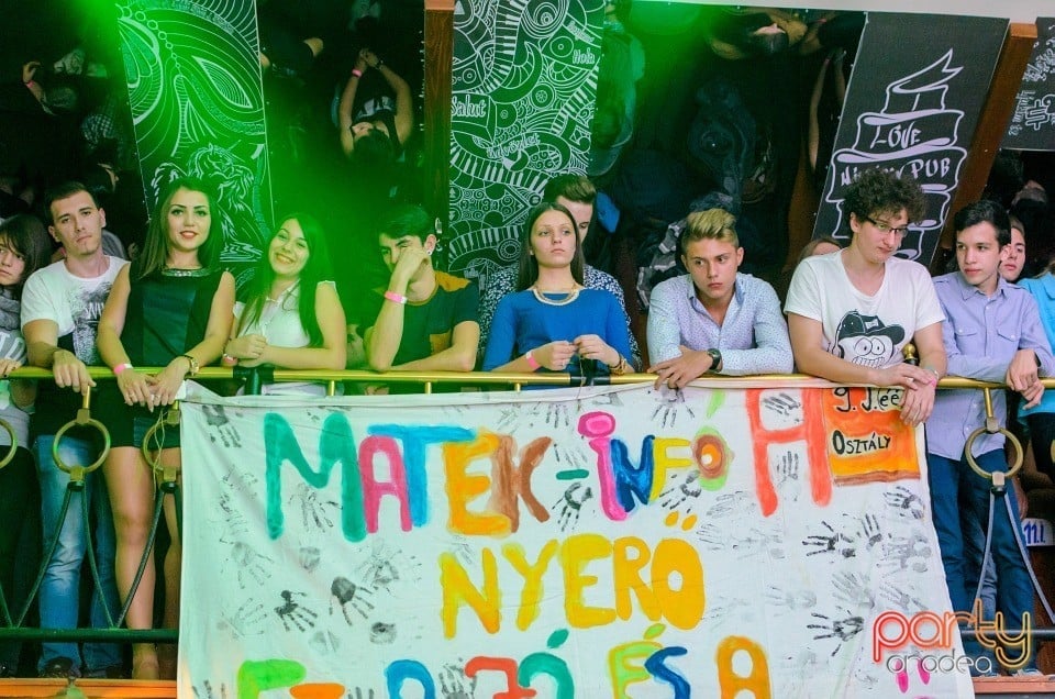 Balul Bobocilor pentru secţia maghiară din Liceul Mihai Eminescu,
