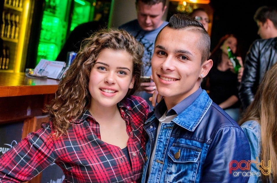 Balul Bobocilor pentru secţia maghiară din Liceul Mihai Eminescu,