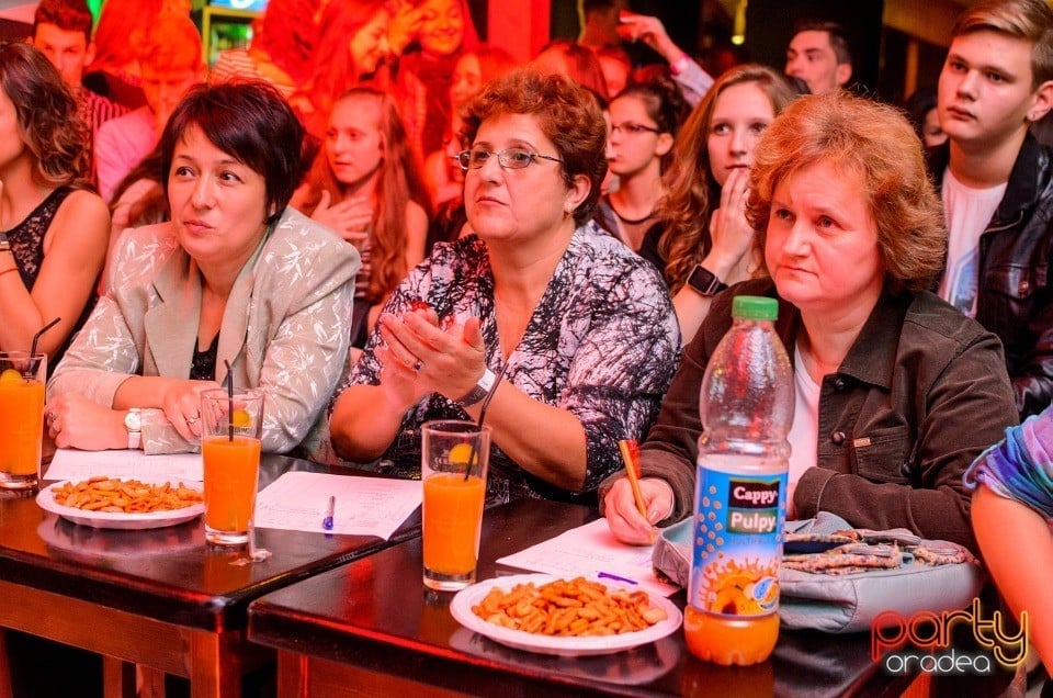 Balul Bobocilor pentru secţia maghiară din Liceul Mihai Eminescu,