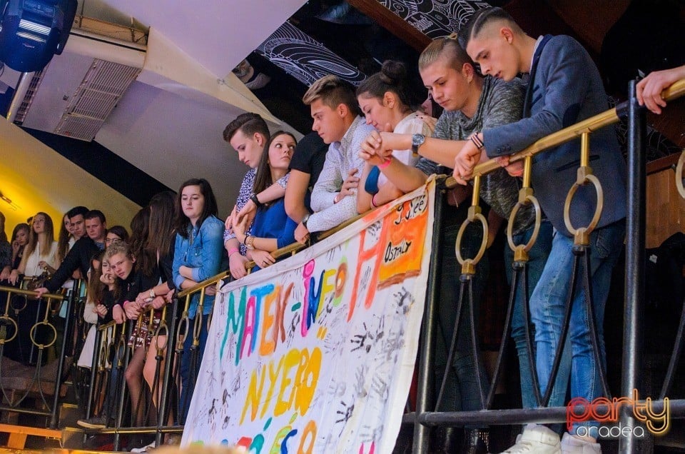 Balul Bobocilor pentru secţia maghiară din Liceul Mihai Eminescu,