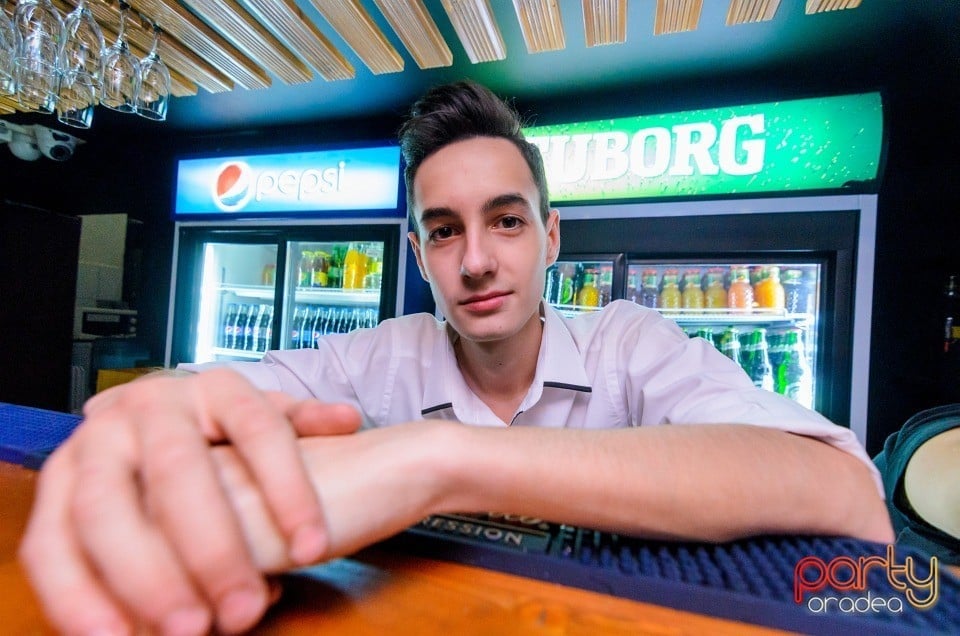 Balul Bobocilor pentru secţia maghiară din Liceul Mihai Eminescu,