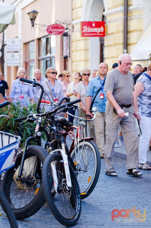 Bărboși cu stil, Ra Oradea