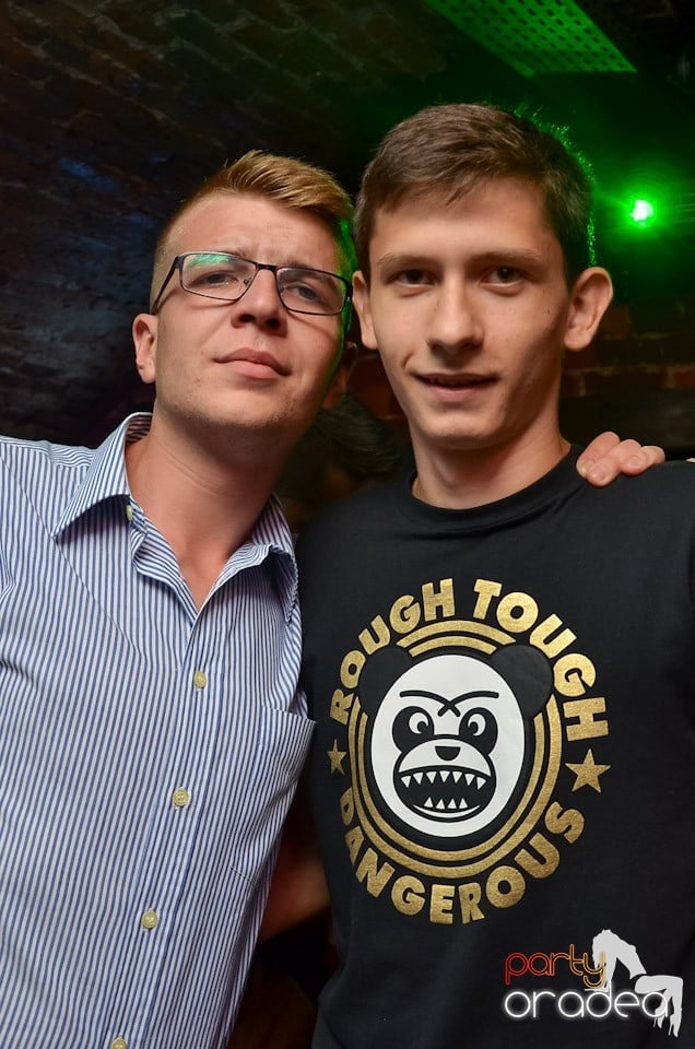 Beer Night Party în Club Escape, 