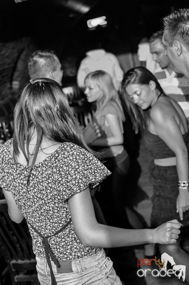 Beer Night Party în Club Escape, 