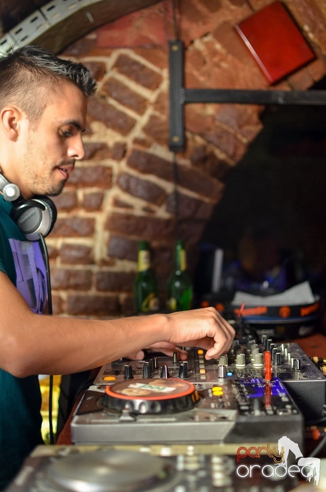 Beer Night Party în Club Escape, 