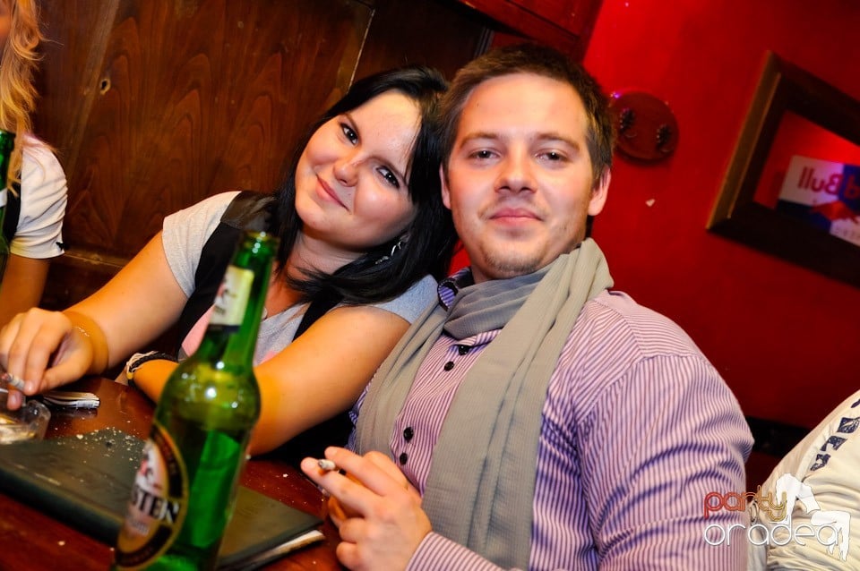 Bere, distracţie şi muzică bună în Downtown,