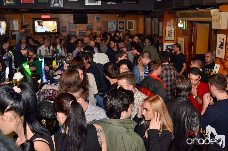 Bere, distracţie şi muzică bună în Lord's, Lord's Pub