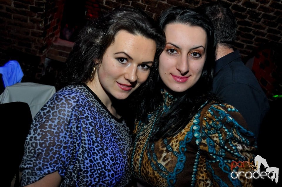 Black Friday Party în Escape,
