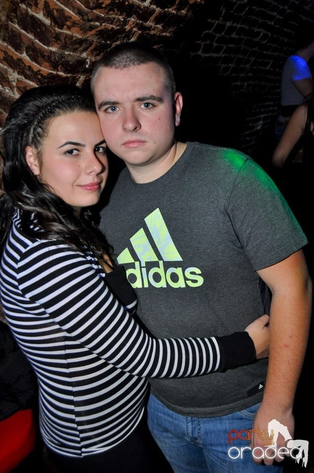 Black Friday Party în Escape,