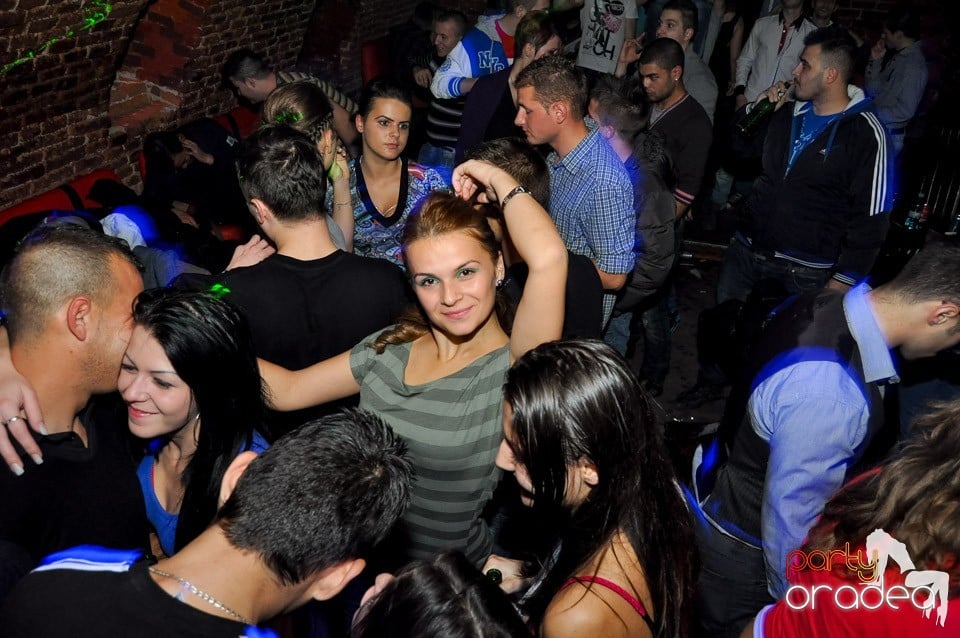 Black Friday Party în Escape,