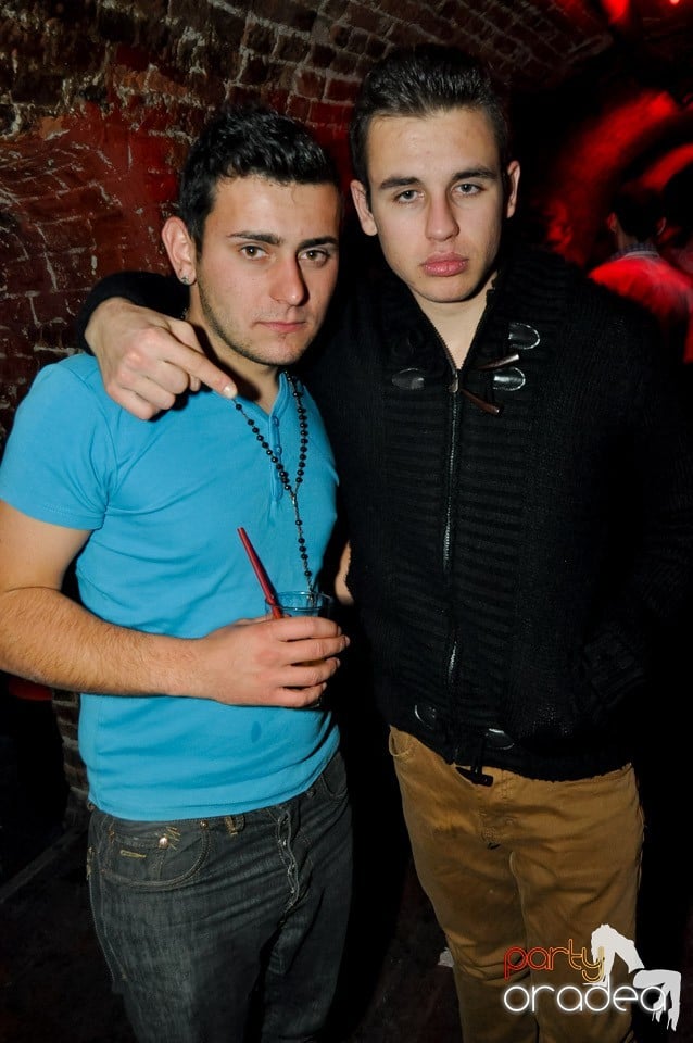 Black Friday Party în Escape,