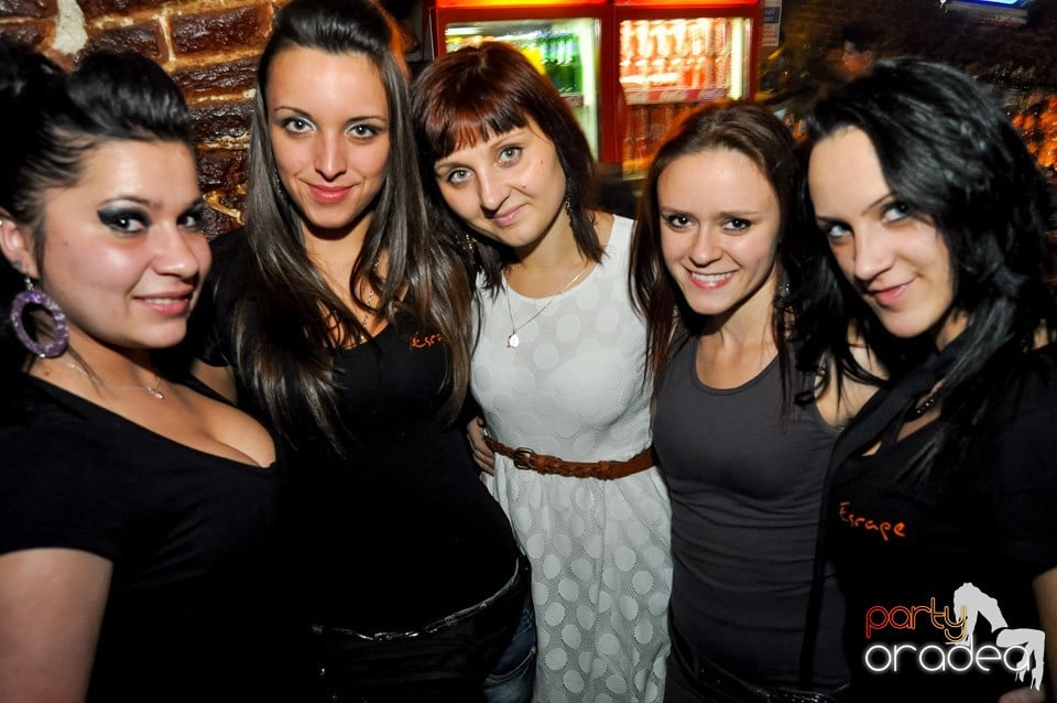 Black Friday Party în Escape,