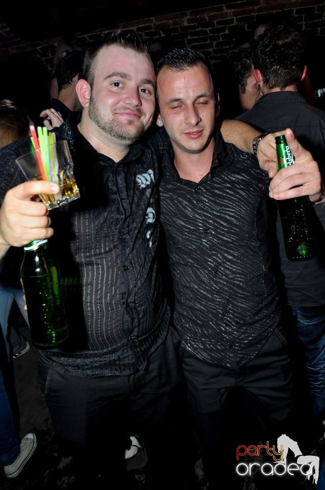 Black Friday Party în Escape,