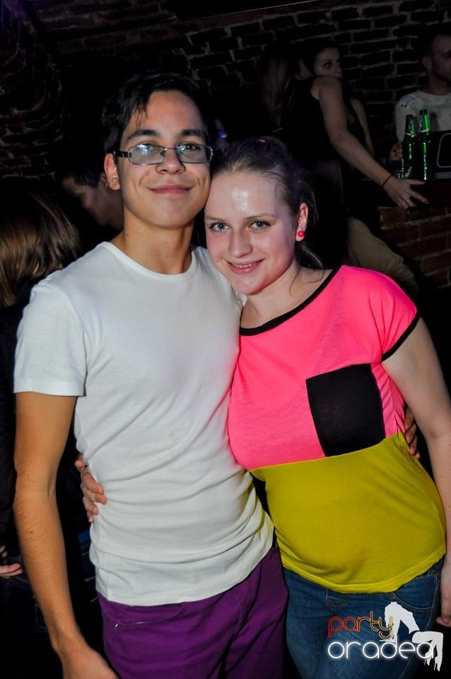 Black Friday Party în Escape,