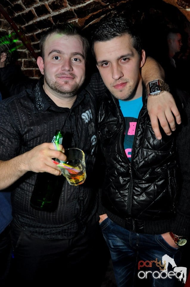 Black Friday Party în Escape,