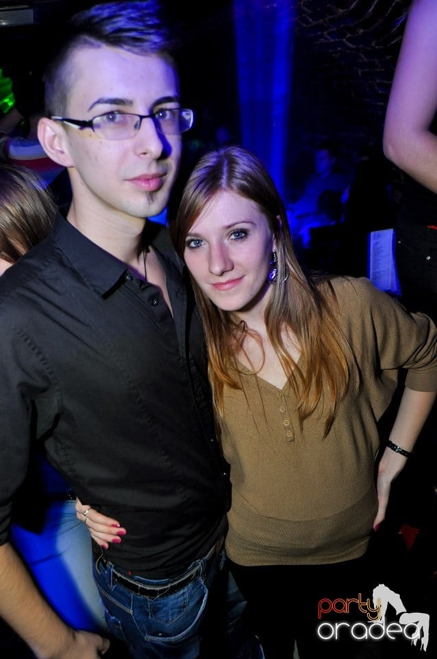 Black Friday Party în Escape,