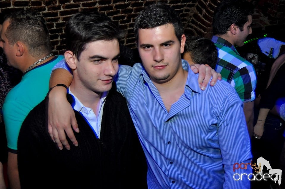 Black Friday Party în Escape,