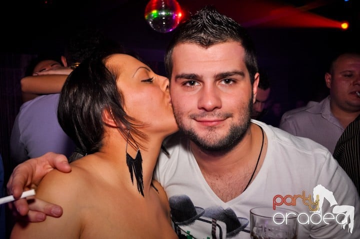 Blaga de la Oradea şi Speedy Band în Club Life,