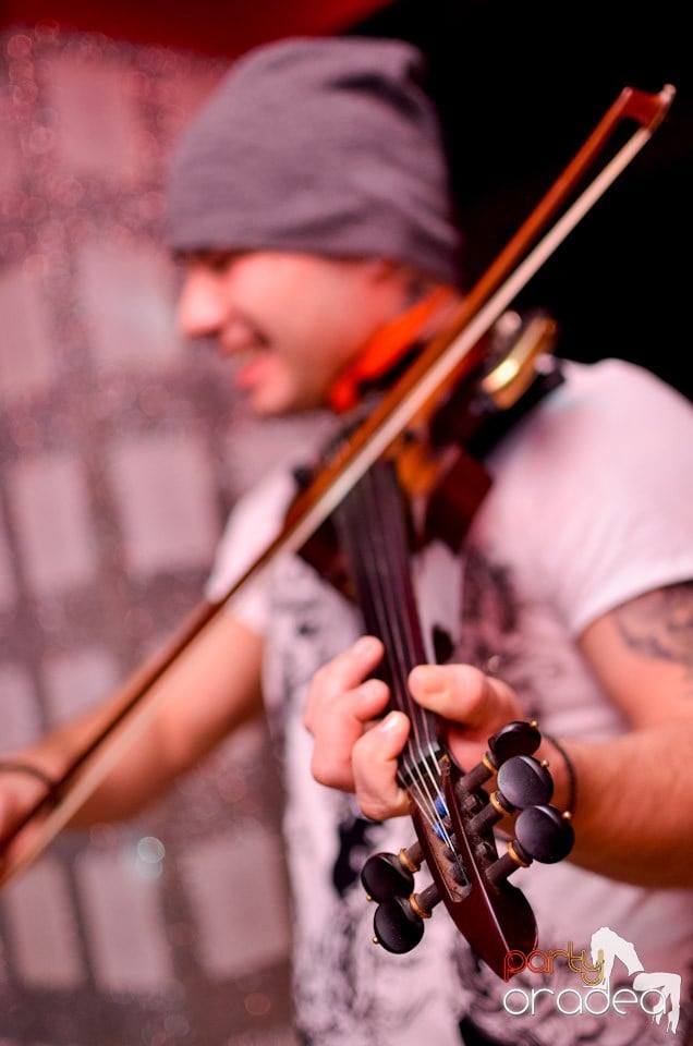 Blaga şi Speedy Band în Club Life, 