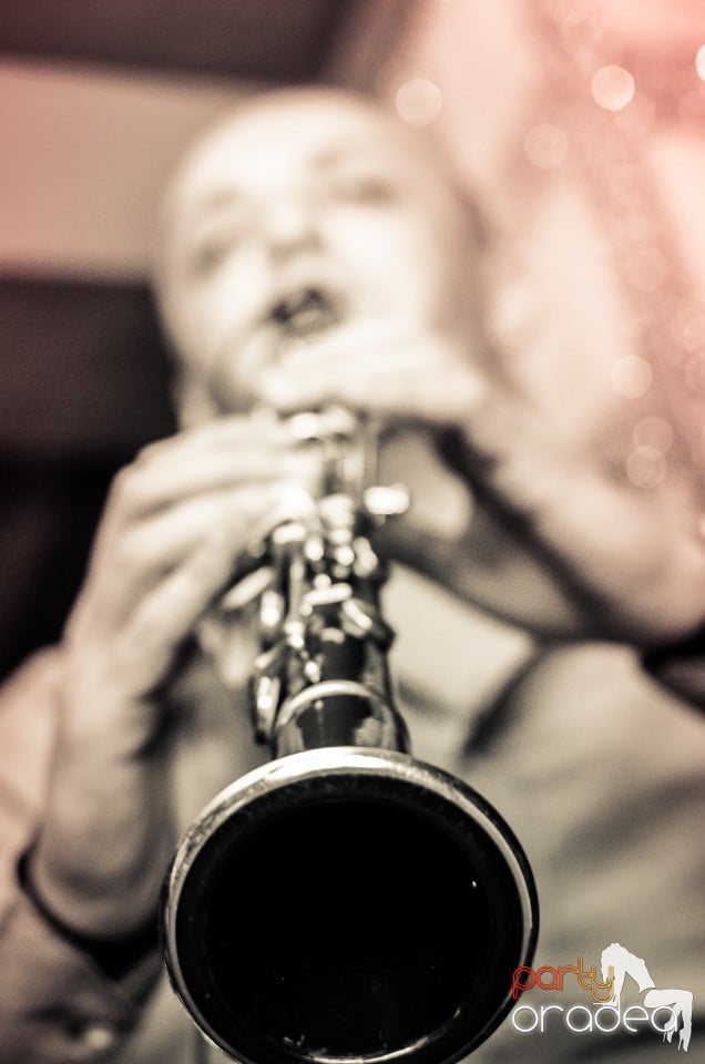 Blaga si Speedy in club Life, 