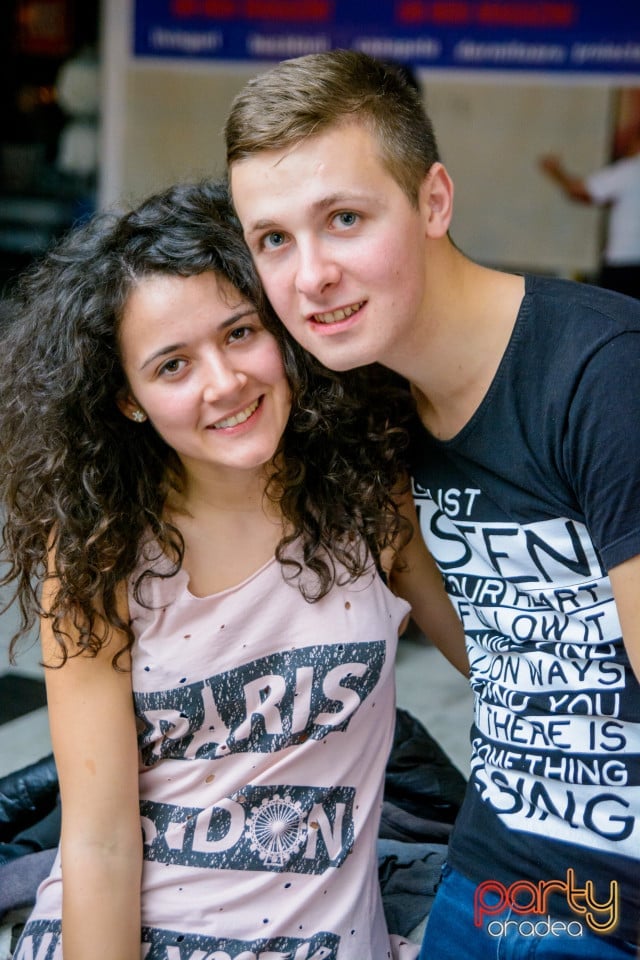 Blondy's Art Café - Karaoke, 