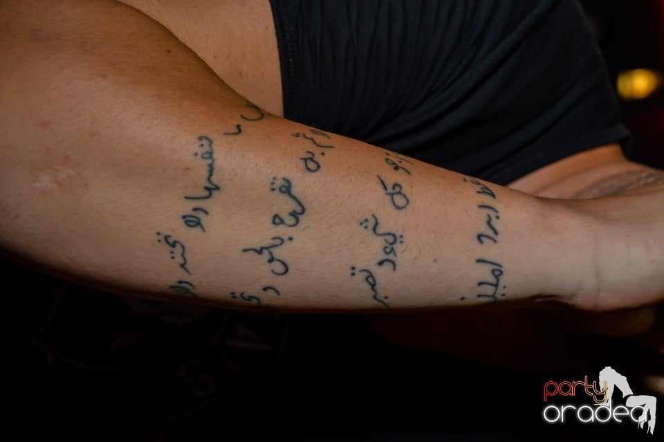 Blondy's Art Café - Karaoke, 