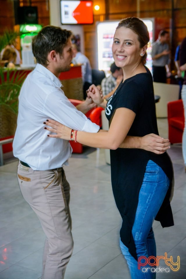 Blondy's Art Café - Karaoke, 