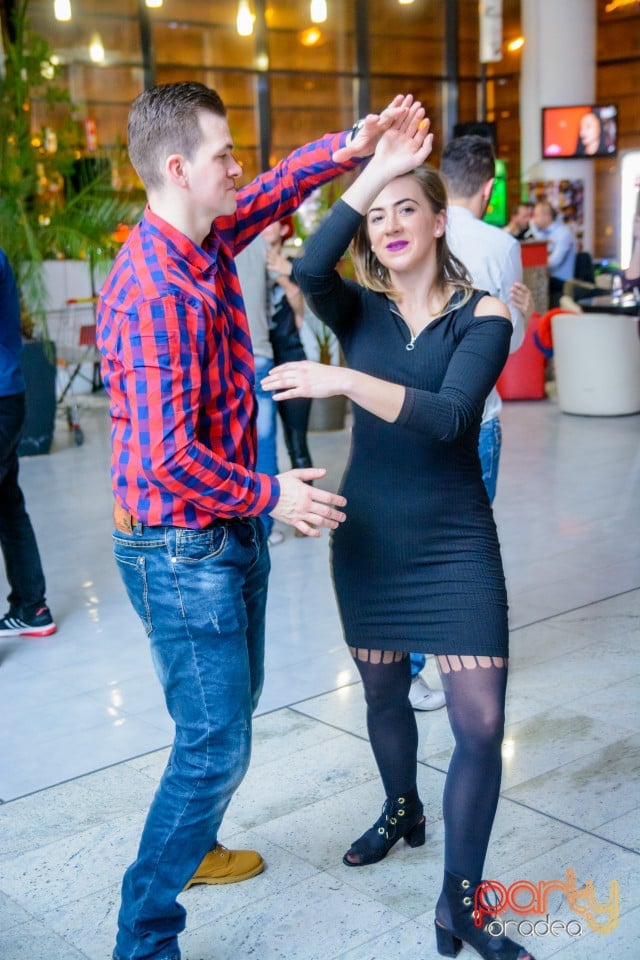 Blondy's Art Café - Karaoke, 