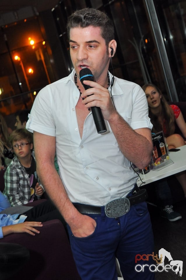 Blondy's Karaoke Party, 