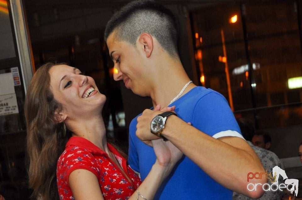 Blondy's Karaoke Party, 