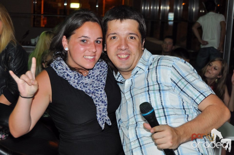 Blondy's Karaoke Party, 