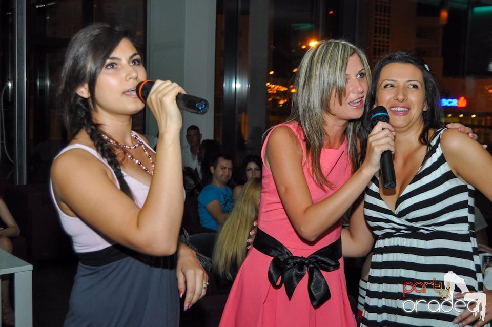 Blondy's Karaoke Party, 