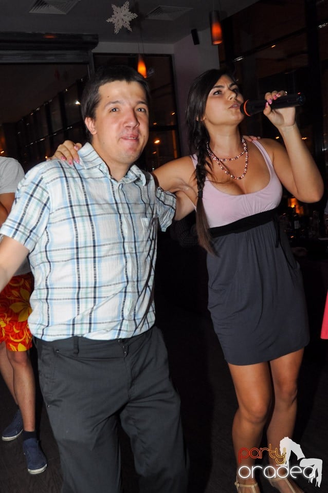 Blondy's Karaoke Party, 