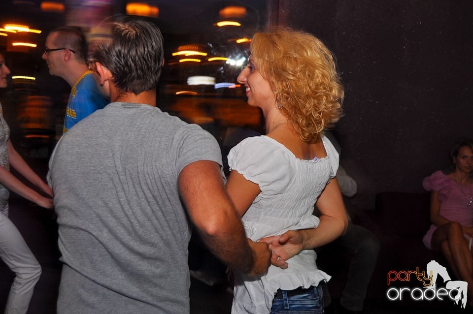 Blondy's - Seară de dans, 