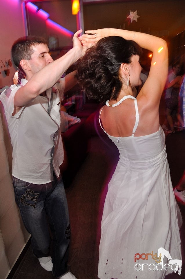 Blondy's - Seară de dans, 